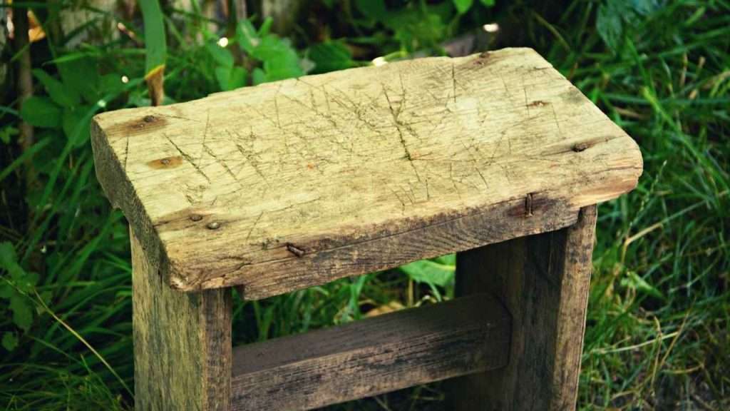10 Best Gardening Stools For Seniors 30 Can Garden Stools Stay Outside?