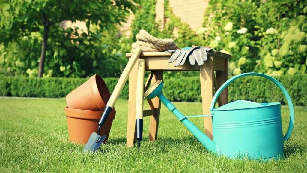 10 Best Gardening Stools For Seniors 28 Using A Garden Stool To Make Gardening Tasks Easier